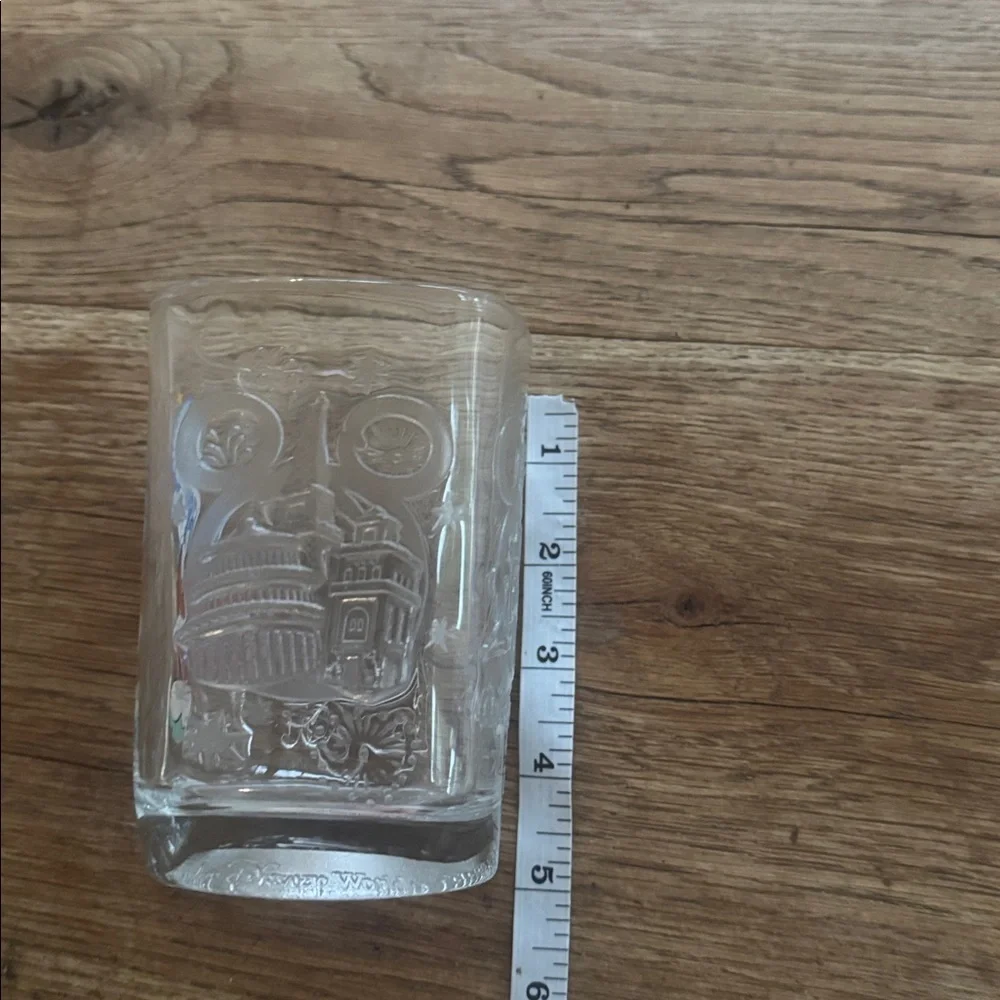 Disney World Epcot 2000 Glass